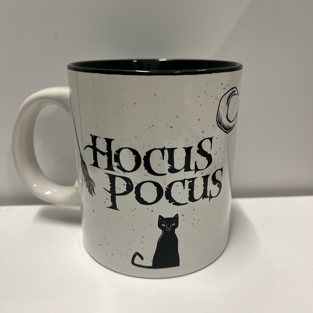 Disney’s Hocus Pocus coffee mug